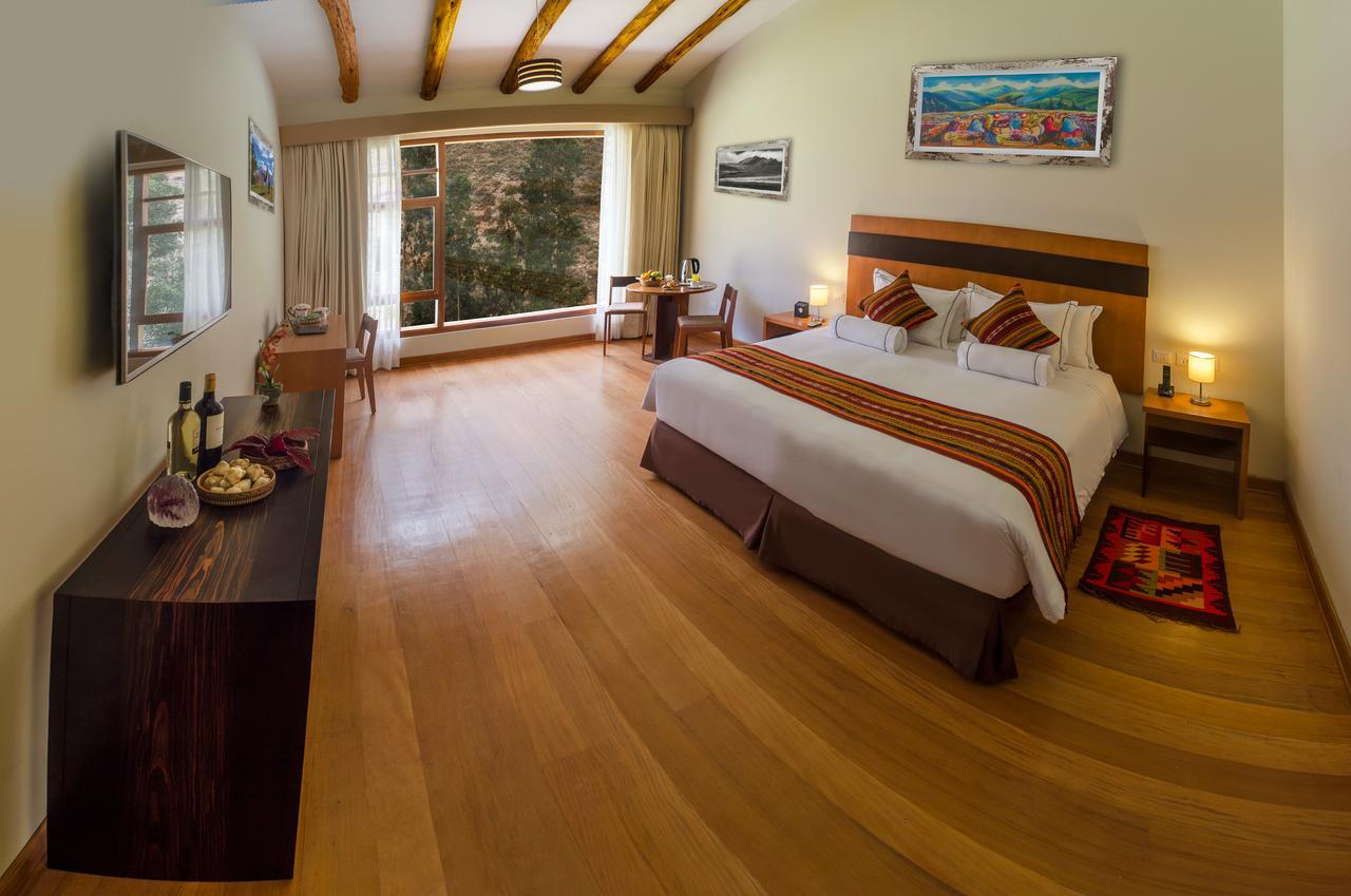 Taypikala Deluxe Valle Sagrado Urubamba Exterior photo