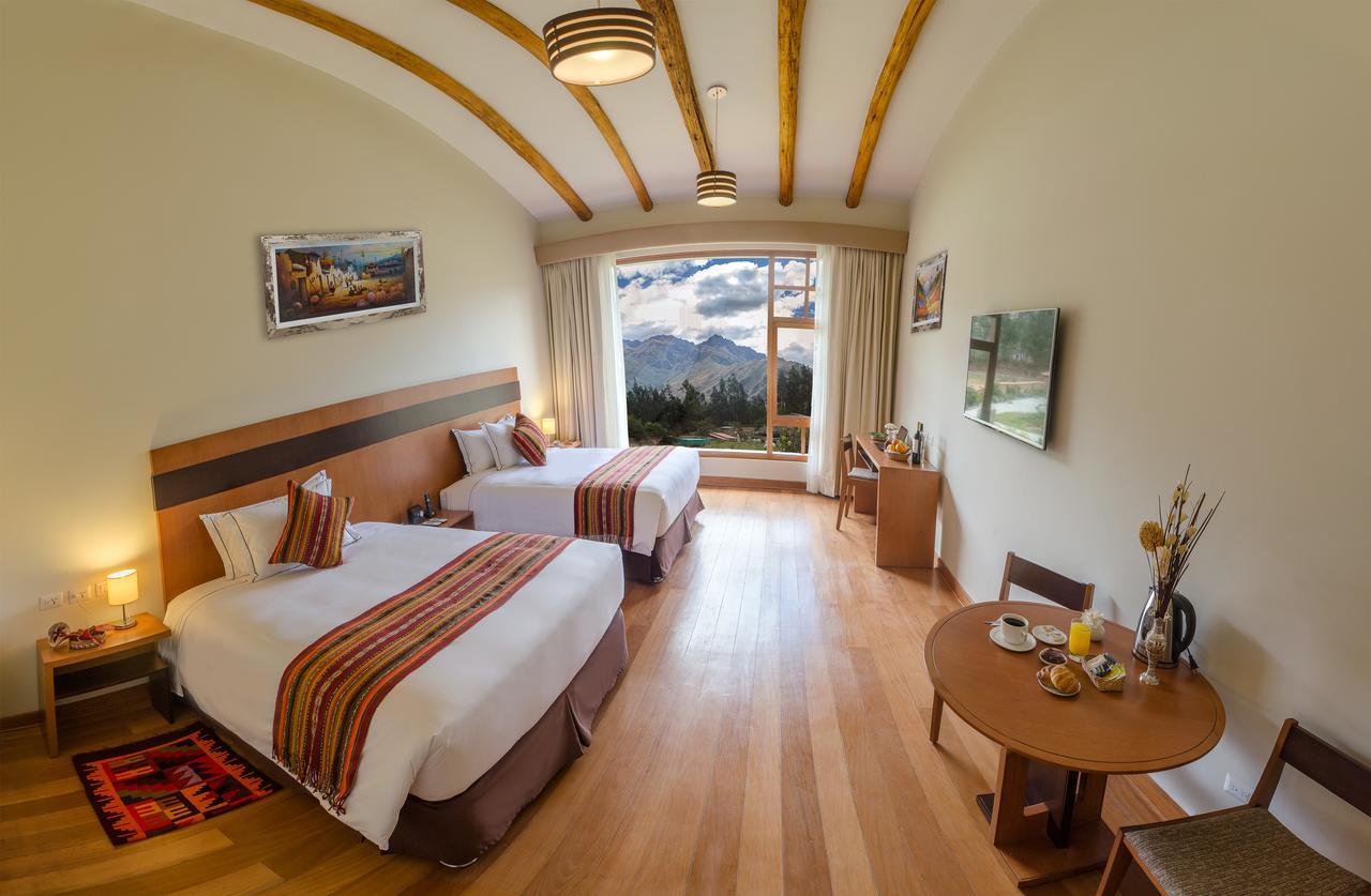 Taypikala Deluxe Valle Sagrado Urubamba Exterior photo