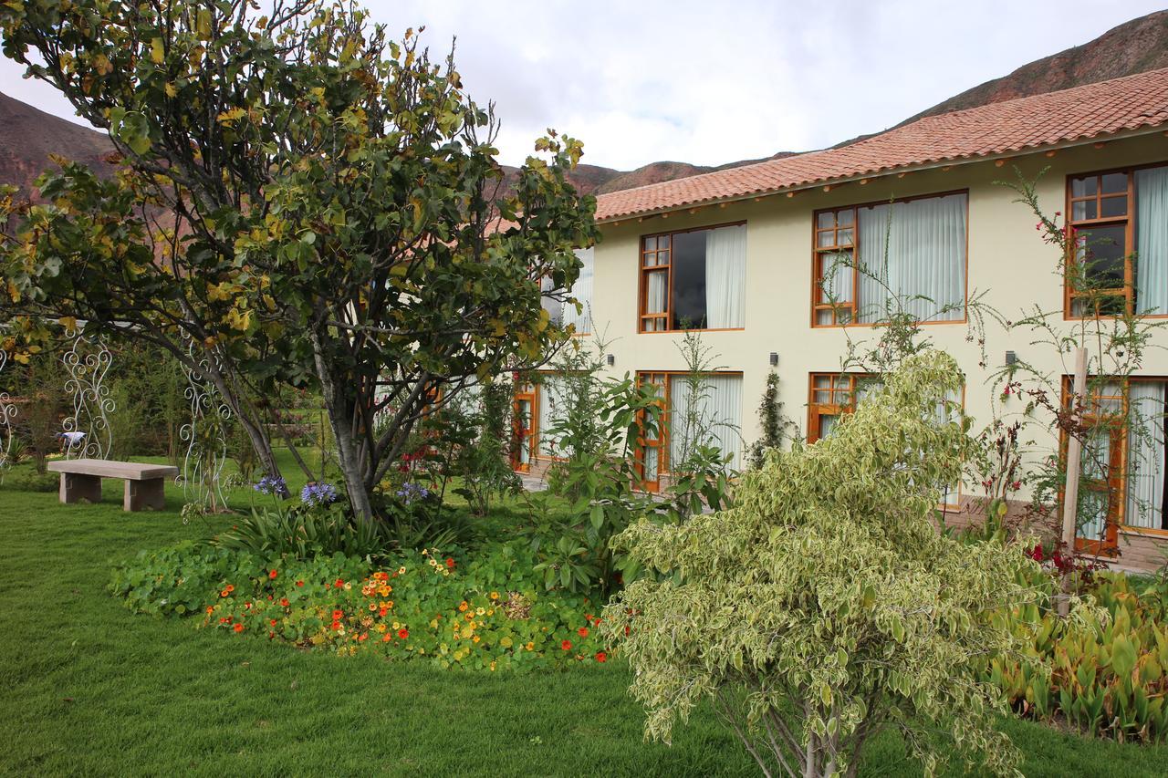 Taypikala Deluxe Valle Sagrado Urubamba Exterior photo