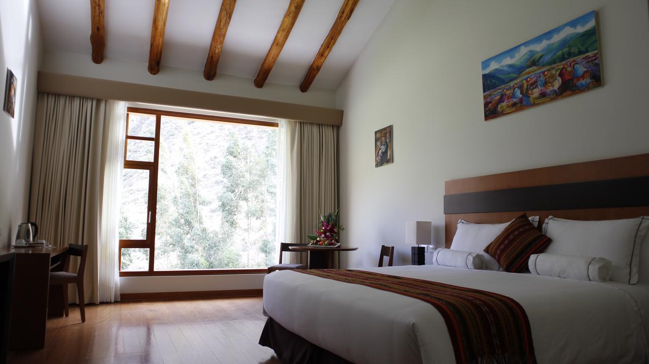 Taypikala Deluxe Valle Sagrado Urubamba Exterior photo