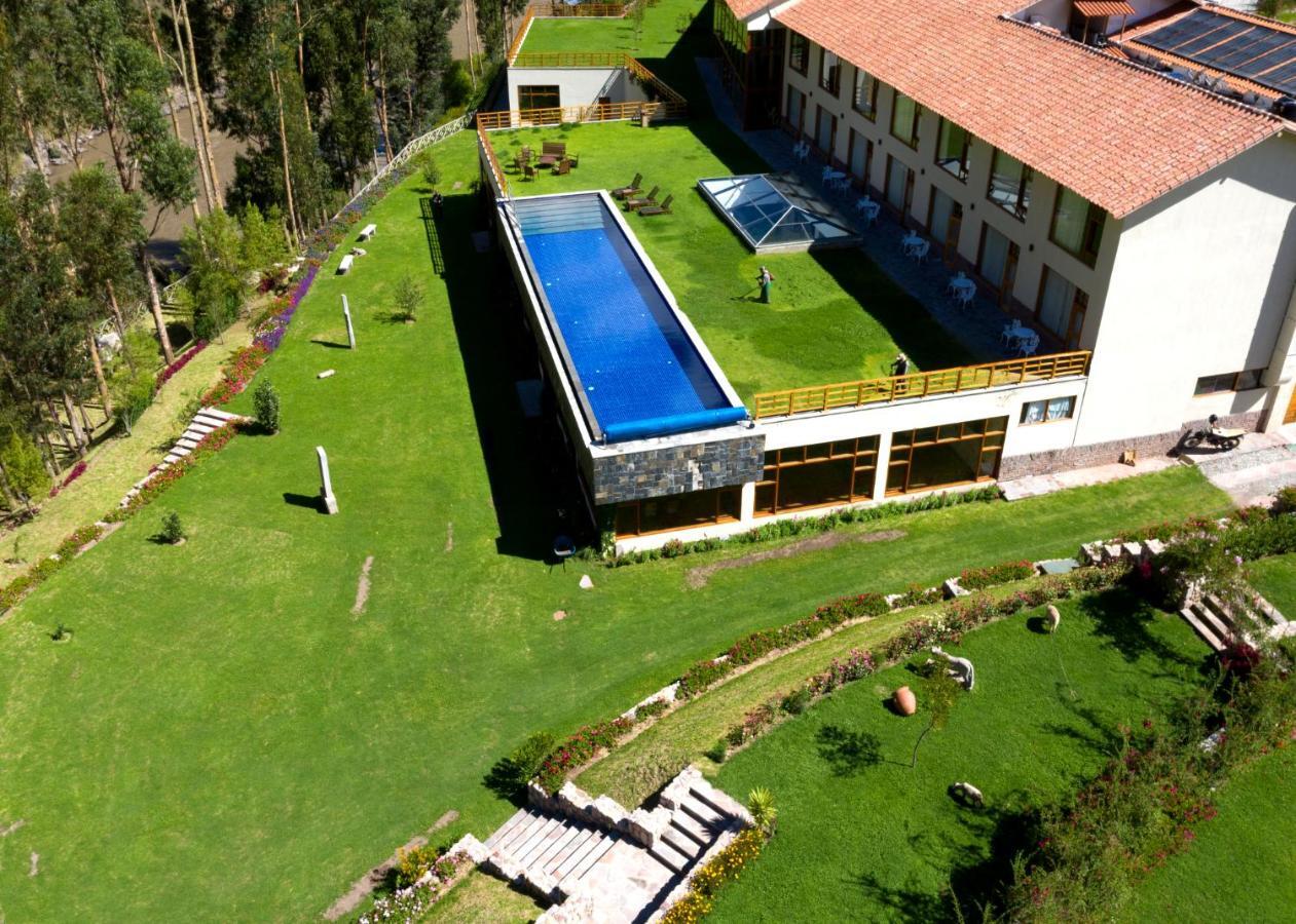 Taypikala Deluxe Valle Sagrado Urubamba Exterior photo